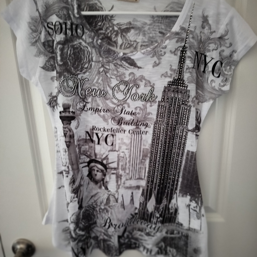 White Graphic Fitted Cap Sleeve Tee